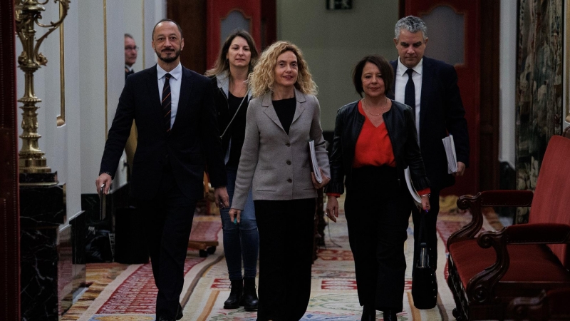 El vicepresidente del Congreso, Alfonso Rodríguez Gómez de Celis y la presidenta del Congreso, Meritxell Batet, a su llegada a una reunión de la Mesa del Congreso de los Diputados, a 20 de diciembre de 2022.