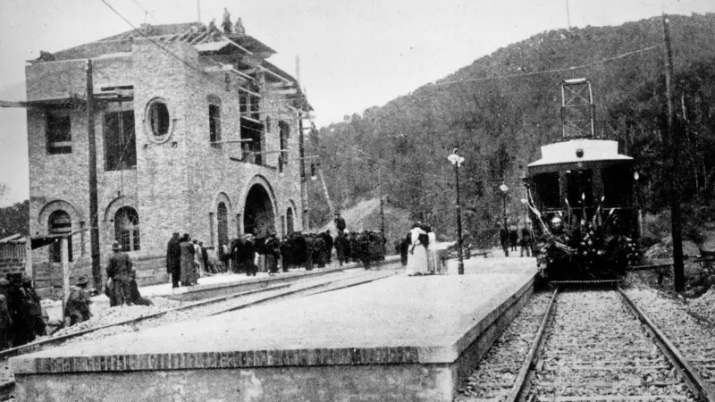 L'estació de les Planes, en una imatge històrica