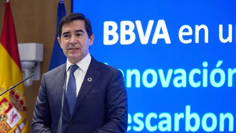 El presidente de BBVA, Carlos Torres Vila,  en un encuentro empresarial organizado por las patronales CEOE y CEPYME, el pasado mes de julio. E.P./Jesús Hellín