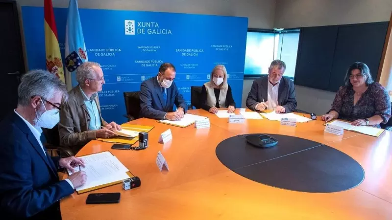 31/1/23 Imagen de archivo de una reunión del conselleiro de Sanidade de la Xunta, Julio García Comesaña, con responsables de los colegios médicos de Galicia.