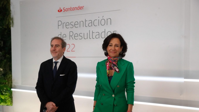 La presidenta del Banco Santander, Ana Botín, durante la presentación de los resultados de la entidad en 2022. EFE/ Juan Carlos Hidalgo
