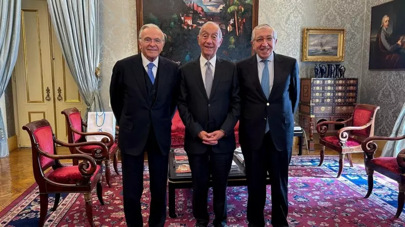 Isidro Fainé, presidente de la Fundación “la Caixa”; Marcelo Rebelo de Sousa, presidente de la República de Portugal; y Artur Santos Silva, patrono de la Fundación y presidente honorario de BPI.