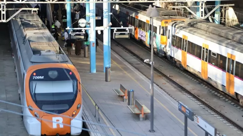 03/02/2023 - Trens a l'estació de Vic.