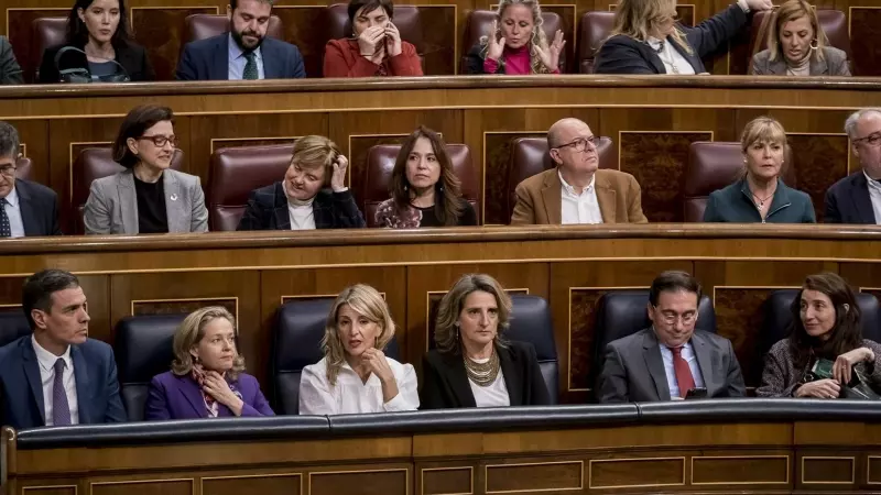 El presidente del Gobierno, Pedro Sánchez, junto a varios de sus ministros, Pilar Llop incluida, durante la sesión de control celebrada este miércoles en el Congreso.