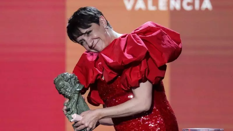 La actriz Blanca Portillo recoge su Premio Goya por su papel protagonista 'Maixabell'.