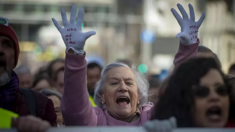 Madrid sale a defender la sanidad pública de los planes de la Comunidad de Madrid.