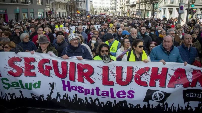 Madrid sale a defender la sanidad pública de los planes de la Comunidad de Madrid.