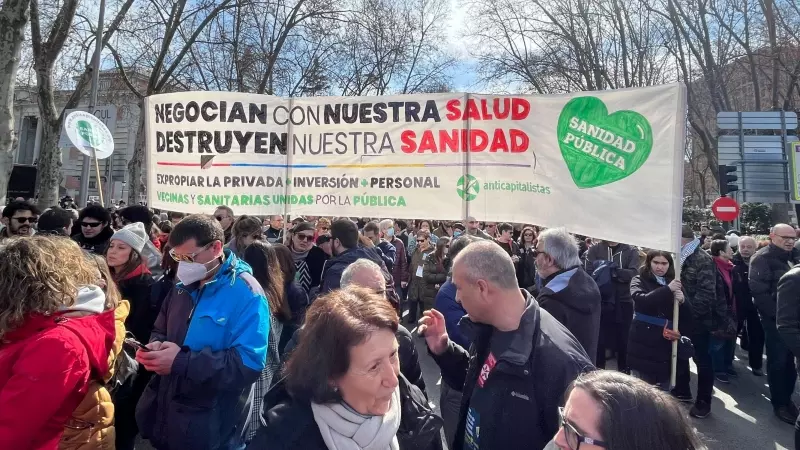 Multitudinaria manifestación en Madrid por la sanidad pública.