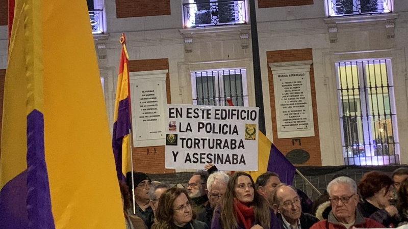 Concentración de Colectivos de Memoria Histórica y de Víctimas del Franquismo en Madrid a 16 de febrero de 2023