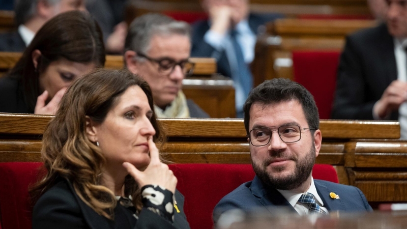 La consellera de Presidencia de la Generalitat, Laura Vilagrà, y el presidente de la Generalitat, Pere Aragonès,  a 14 de febrero de 2023, en Barcelona.