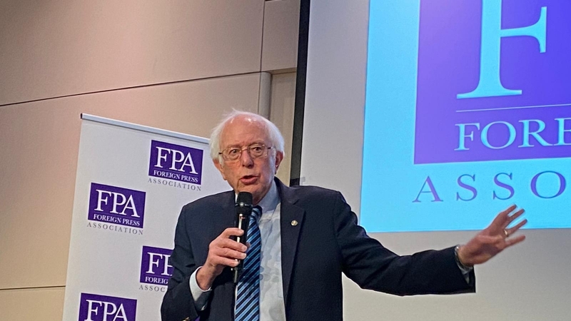 24/02/2023. Bernie Sanders en la presentación de su libro, a 24 de febrero de 2023, en Londres.