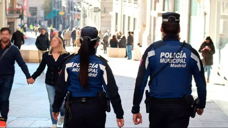 Imagen de archivo de una pareja de agentes de la Policía Municipal.