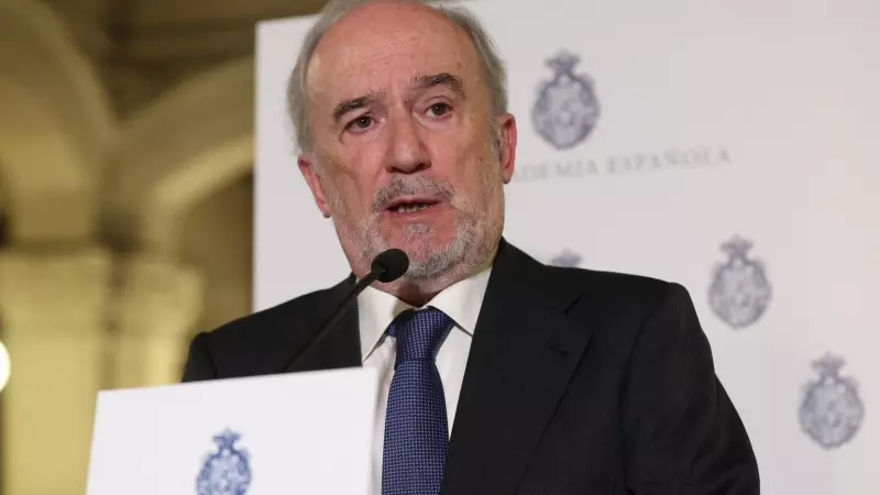 El director de la Real Academia Española (RAE), Santiago Muñoz Machado, ofrece una rueda de prensa en Madrid, a 9 de marzo de 2023.