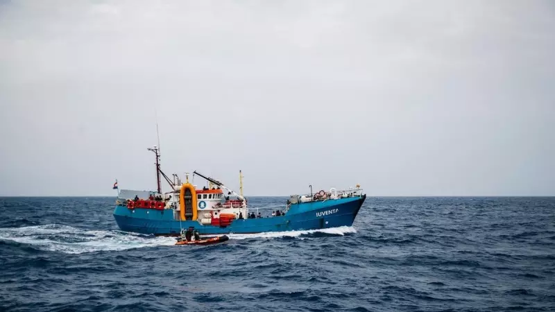 Imagen de archivo de una operación de rescate de migrantes en el mar Mediterráneo, a 10 de marzo de 2022.