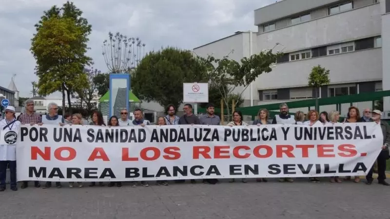 Manifestación de la Marea Blanca contra los recortes en la sanidad pública.