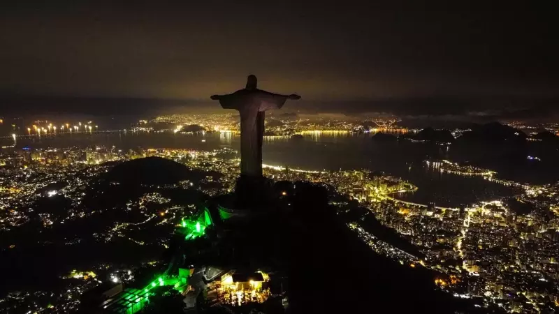 Río de Janeiro, en la Hora del Planeta.