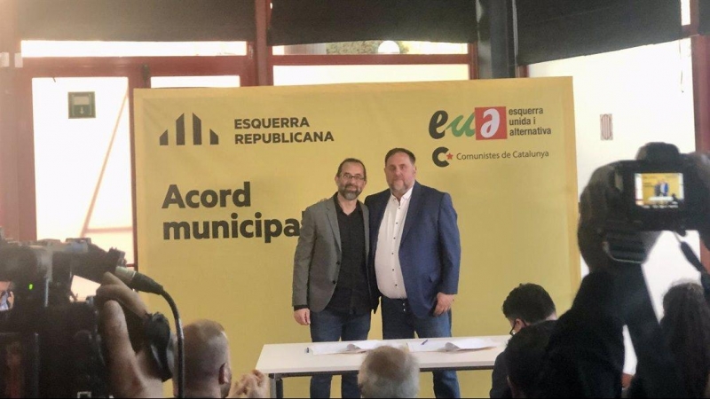 El president d'ERC, Oriol Junqueras, i el co-coordinador general d'EUiA i secretari general de Comunistes, Hector Sánchez