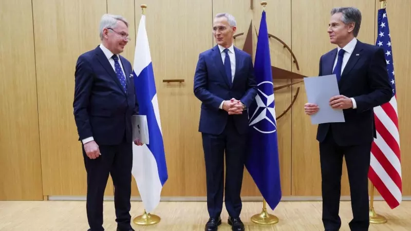 El ministro de Relaciones Exteriores de Finlandia, Pekka Haavisto, el secretario de Estado de EEUU, Antony Blinken, y el secretario general de la OTAN, Jens Stoltenberg