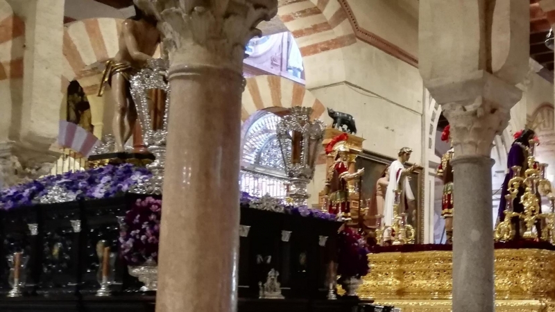 06/0472023. Exposición de pasos procesionales en la Mezquita 2019