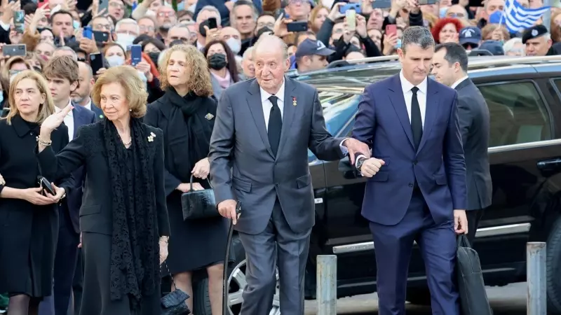 El rey emérito, Juan Carlos I, junto a la reina Sofía y las infantas Elena y Cristina en el funeral por el rey Constantino de Grecia en Atenas, a 16 de enero de 2023.