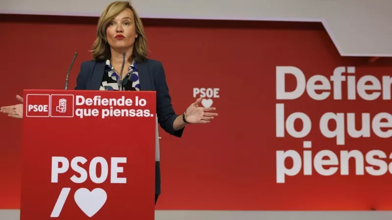 La portavoz de la ejecutiva y Ministra de Educación y Formación Profesional, Pilar Alegría, durante una rueda de prensa en la sede del PSOE, este lunes en Madrid