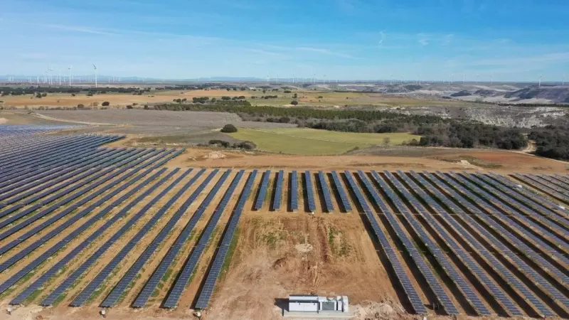 Iberdrola pone en marcha en Revilla-Vallejera (Burgos) su primer proyecto fotovoltaico en Castilla y León.