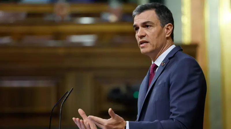 19/04/2023.- El presidente del Gobierno, Pedro Sánchez, comparece en el pleno del Congreso a petición propia y del PP para informar de los últimos consejos europeos, de las relaciones entre España y Marruecos y de la actual situación de la guerra en Ucran