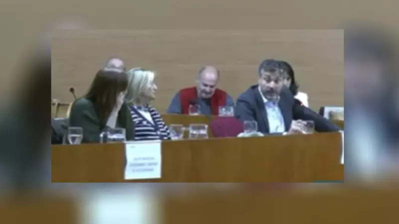 Momento en el que Francisco Montoro, portavoz del PP, interviene en la Junta Municipal del Distrito de Chamartín.