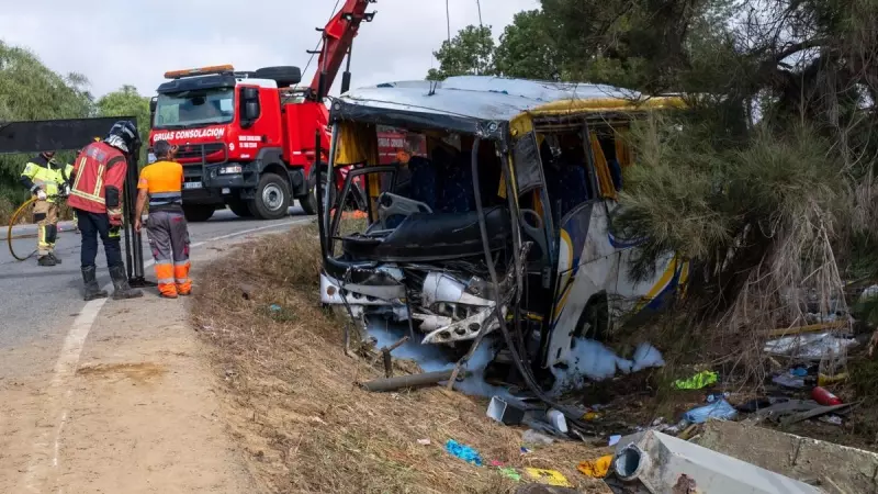 El autobús con temporeras marroquíes que sufrió un accidente en Almonte (Huelva).