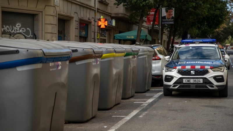 Un coche de policía en la zona centro de Barcelona, a 29 de noviembre de 2022, en Barcelona, Catalunya