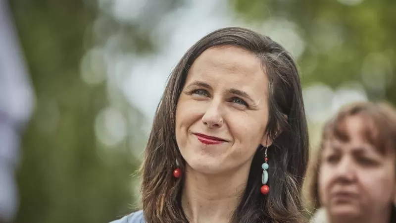 La ministra de Derechos Sociales y Agenda 2030 y secretaria general de Podemos, Ione Belarra, a su llegada a Ourense, el 5 de mayo pasado.