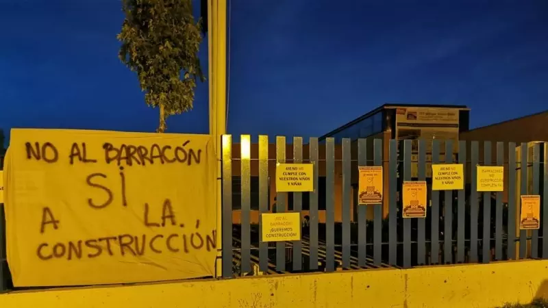 Familias de Madrid protagonizan encierros para exigir que terminen las obras de ampliación de escuelas públicas