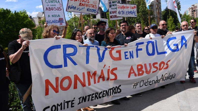 10/5/23 Concentración de trabajadores de la CRTVG el pasado 25 de abril frente al Senado.