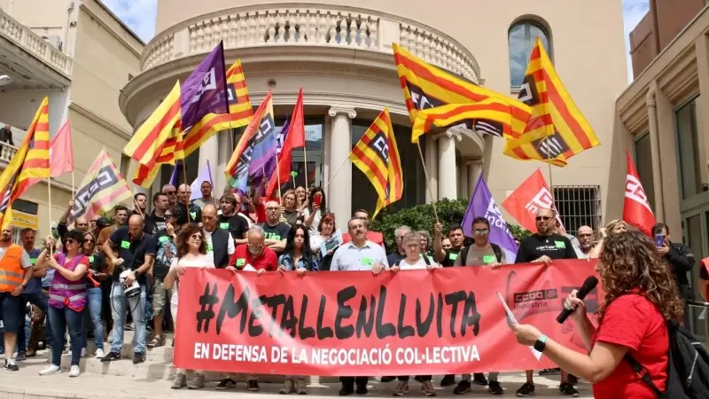 09/05/2023 - Protesta sindical recent davant de la seu del Centre Metal·lúrgic del Vallès.