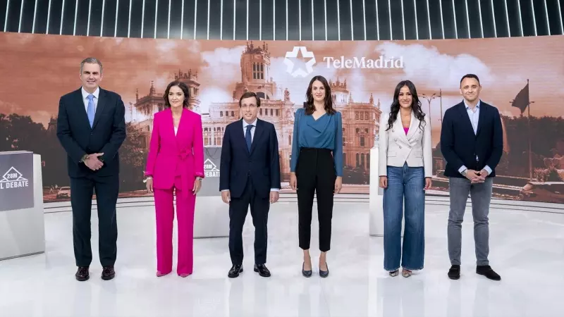 Los candidatos a la Alcaldía de Madrid, Javier Ortega Smith (Vox), Reyes Maroto (PSOE), José Luis Martínez-Almeida (PP), Rita Maestre (Más Madrid), Begoña Villaccís (Ciudadanos), Roberto Sotomayor (Podemos), durante el debate electoral de los candidatos a