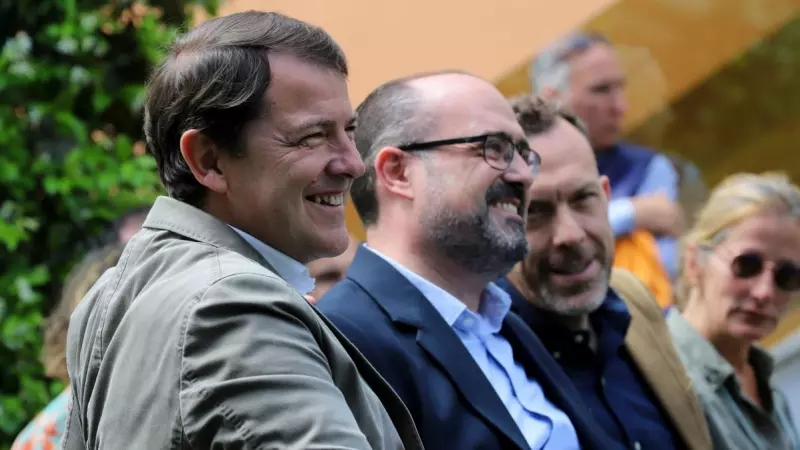 El presidente de la Junta de Castilla y León, Alfonso Fernández Mañueco, participa en un mitin en Ponferrada, a 23 de mayo de 2023.