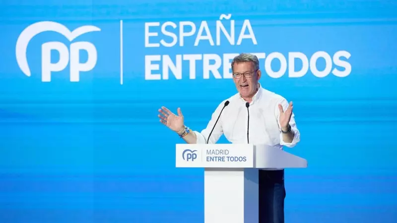 Alberto Núñez Feijóo durante el acto de cierre de campaña del PP de Madrid, a 26 de mayo de 2023, en Madrid.