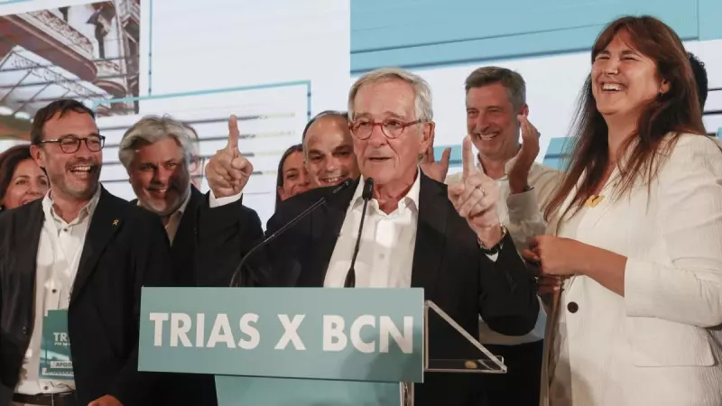 28/05/2023 - Xavier Trias, al costat de Laura Borràs, celebrant la seva victòria en les eleccions municipals de Barcelona d'aquest 28 de maig de 2023.