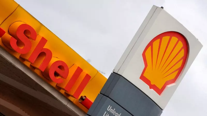 Fotografía de archivo del logotipo de Shell en una gasolinera de la compañía en Londres el 31 de enero de 2008.