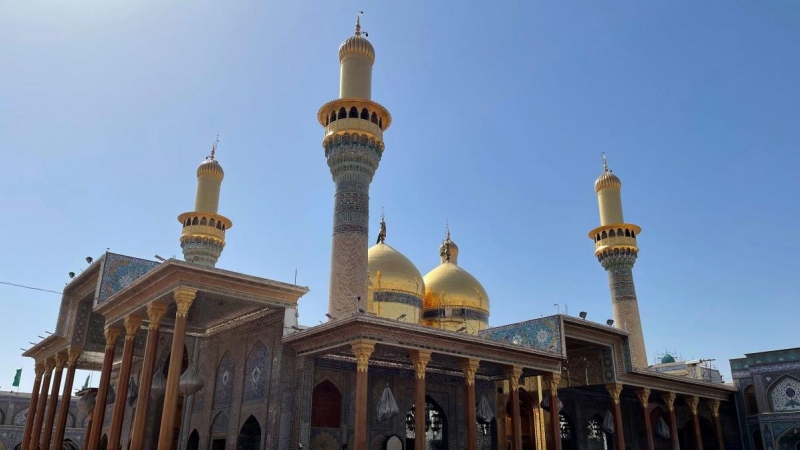 Alqademiah, el santuario chií de Bagdad. Su vicepresidente, Saad Al Hajjia, aboga por la unión de todos los musulmanes.