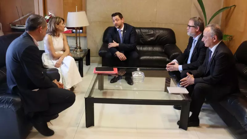 Reunió entre l'alcalde de Tarragona, el subdelegat del govern espanyol a la ciutat, el secretari general d'Infraestructures i la ministra de Transports al consistori tarragoní