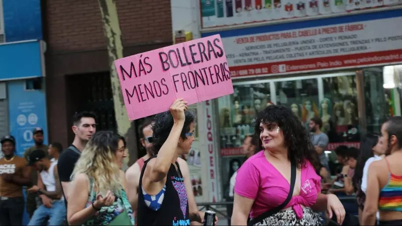 Un grupo de personas asisten a la marcha del Orgullo Crítico, celebrada en Madrid el 28 de junio de 2023