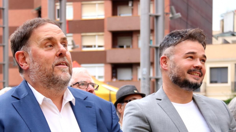 El president d'ERC, Oriol Junqueras, amb el cap de llista al 23-J, Gabriel Rufián, durant el primer míting de la campanya.