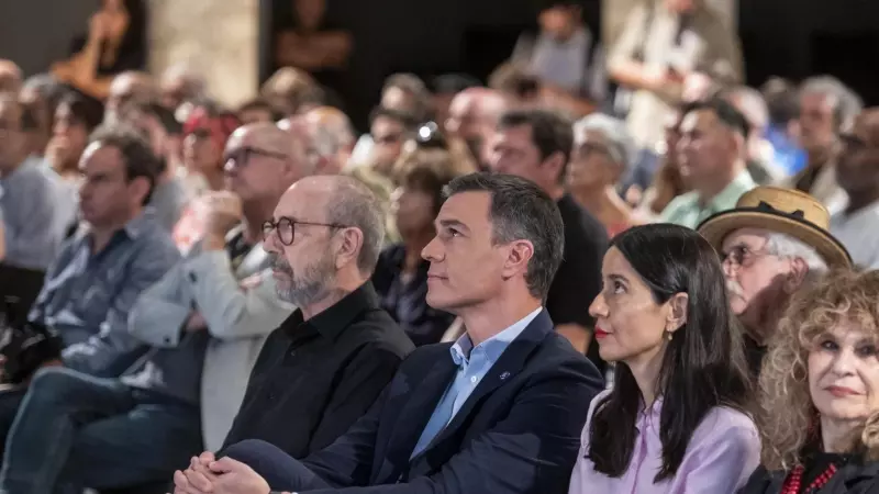 El presidente del Gobierno, Pedro Sánchez asiste a un acto en apoyo de la cultura este viernes en el Círculo de Bellas Artes de Madrid