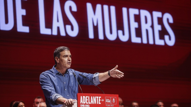 15/07/2023 - El presidente del Gobierno de España, y candidato a la reelección, Pedro Sánchez, interviene durante un mitin electoral en el Palacio de Congresos, a 15 de julio de 2023, en València.