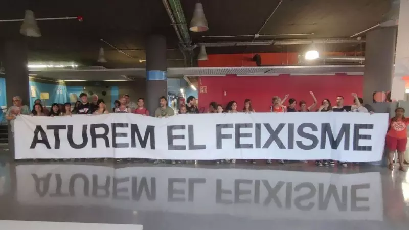 Presentació del manifest 'Barrem el pas al feixisme'.