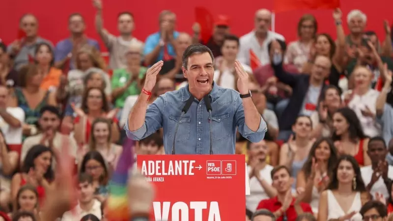 Pedro Sánchez, durante el mitin de cierre de campaña del PSOE.