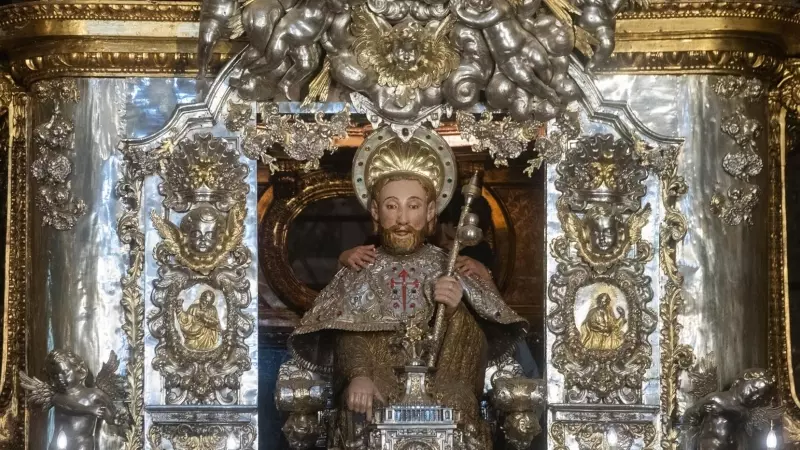 Talla del apóstol Santiago en la Catedral de Santiago de Compostela, a 14 de junio de 2023, en Santiago de Compostela (Galicia).