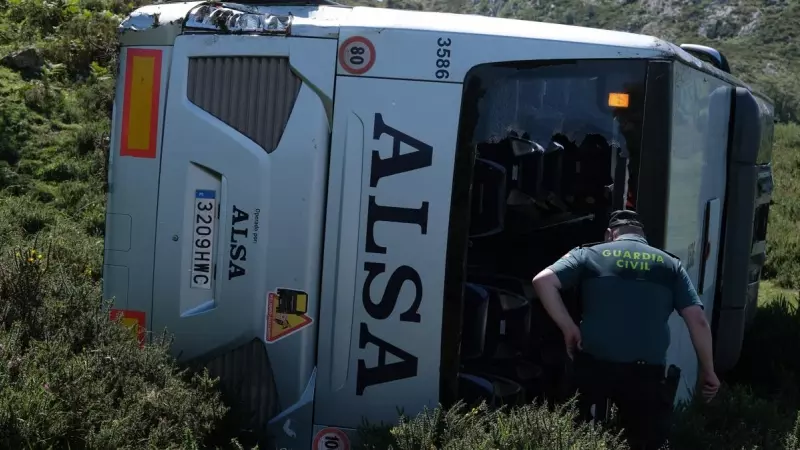 Autobús Alsa accidentado Covadonga