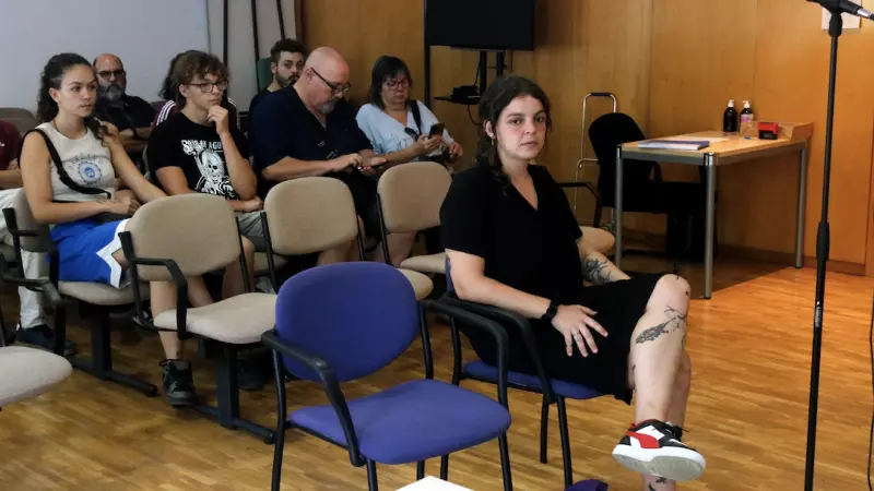 1-8-2023 Carla Costa a dins la sala del Jutjat Penal 5 de Girona